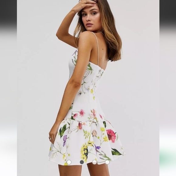 ASOS DESIGN botanical floral pep hem mini skater dress - Picture 2 of 4